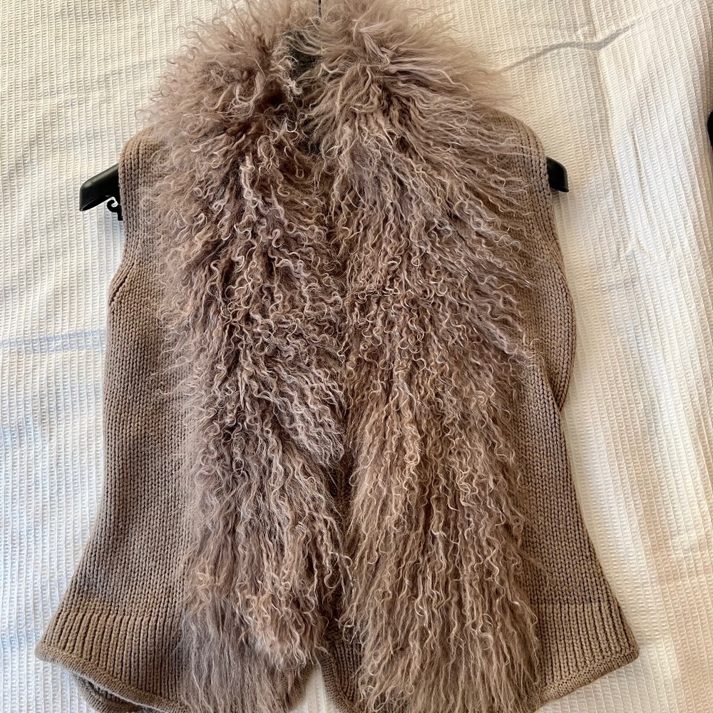 Olive Olivia By Alice and Olivia Real Mongolian fur Trimmed Knit Vest Sz M